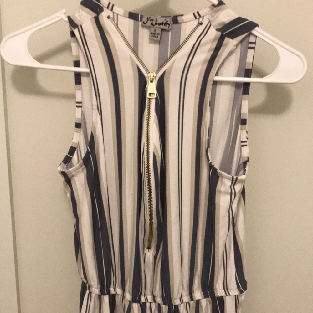 Woman’s Jumper size small